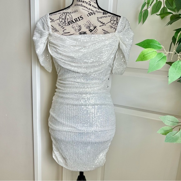 Hello Molly Frequent The Club Dress White Sz 6 - Picture 2 of 16